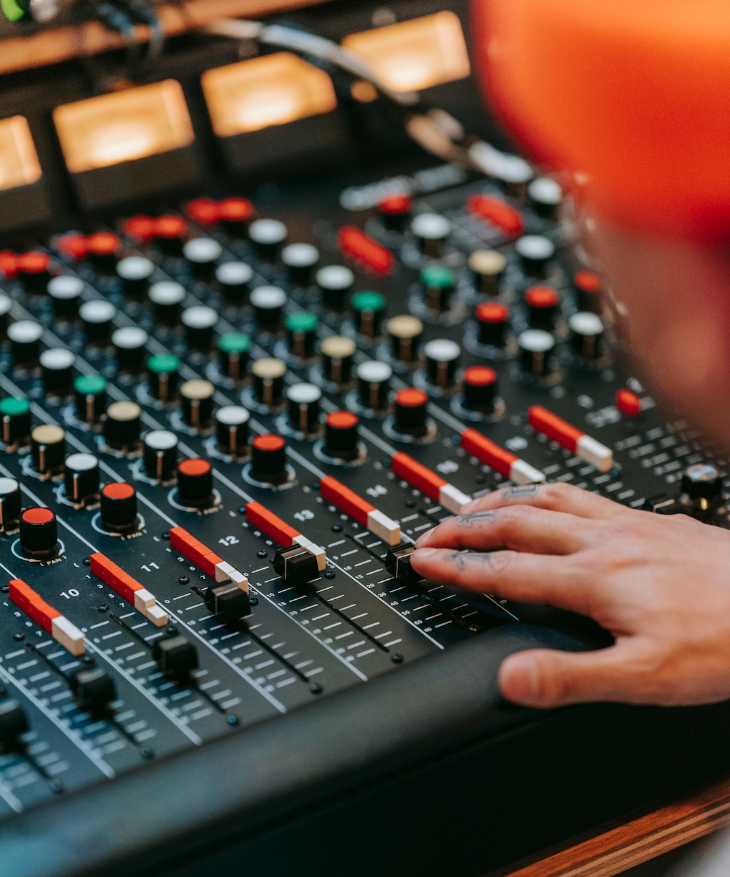 Music industry event and equipment freight logistics